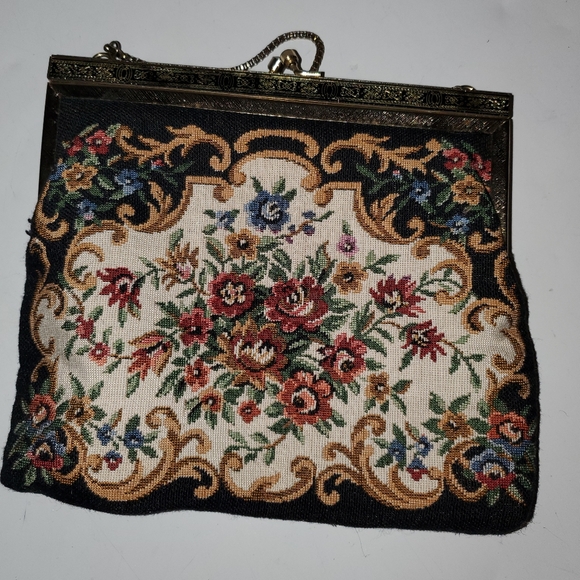 Vintage Floral Tapestry Clutch - Picture 5 of 7